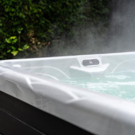 De Luxe Bed &Wellness Villa Ден Бош Екстериор снимка