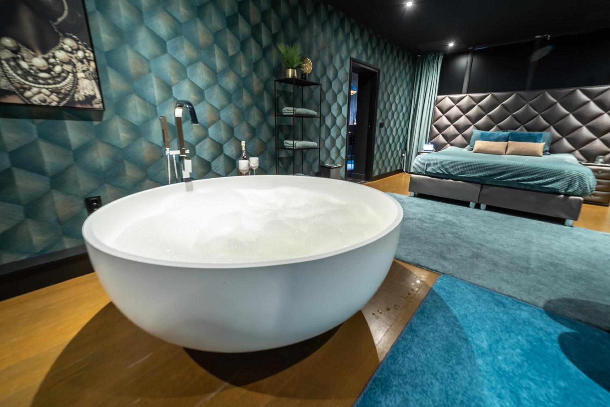 De Luxe Bed &Wellness Villa Ден Бош Екстериор снимка